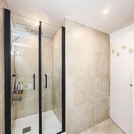 Escapade Mediterraneenne Chez Patricia Et Roger ホームステイ Jacou