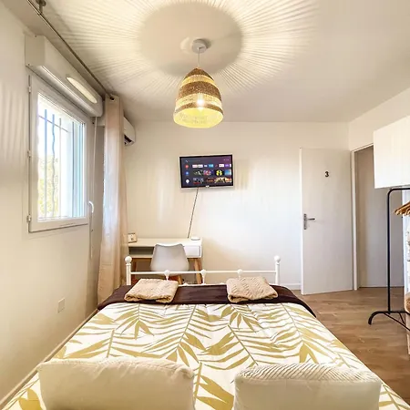 Homestay Escapade Mediterraneenne Chez Patricia Et Roger Jacou